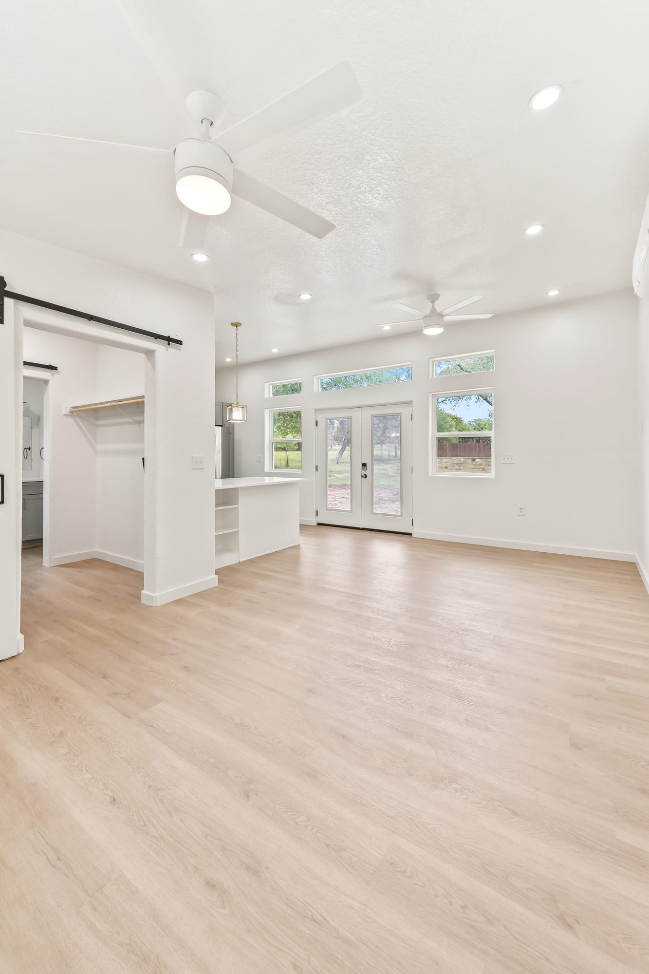 Open floor plan, alternate angle