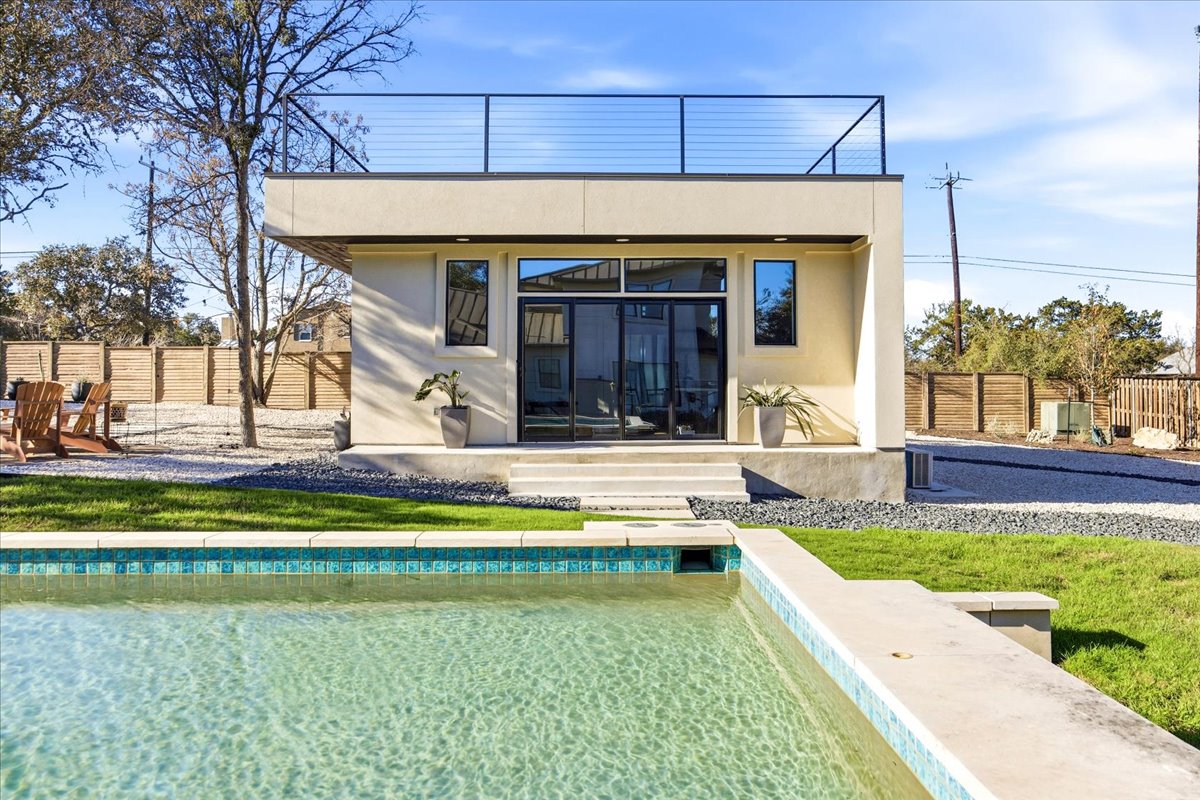 Austen model - Rooftop deck ADU